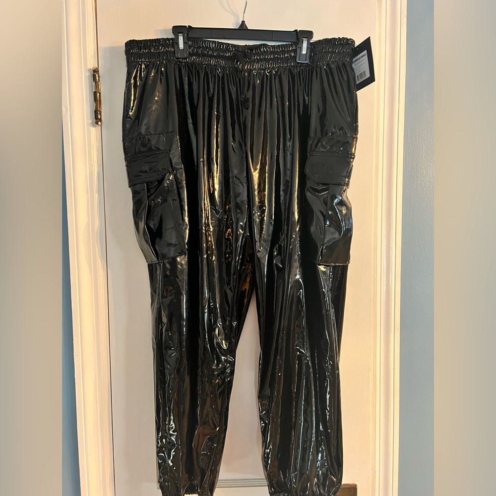 Norma Kamali Boyfriend oversized cargo Jogger pant Size L NWT